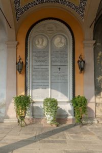 CIMITERO MONUMENTALE DI NOVARA Famiglia Faraggiana Sepolcro